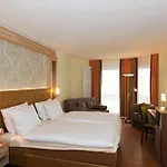 Szálloda Rheinhotel Larus Kaltenengers