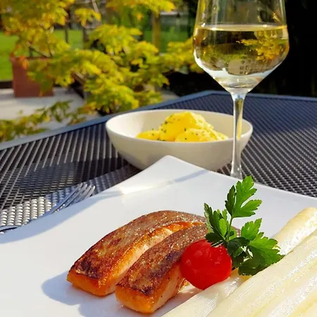 Rheinhotel Larus Hotel 4*