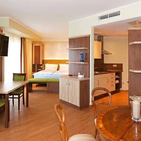 Rheinhotel Larus Hotell 4*