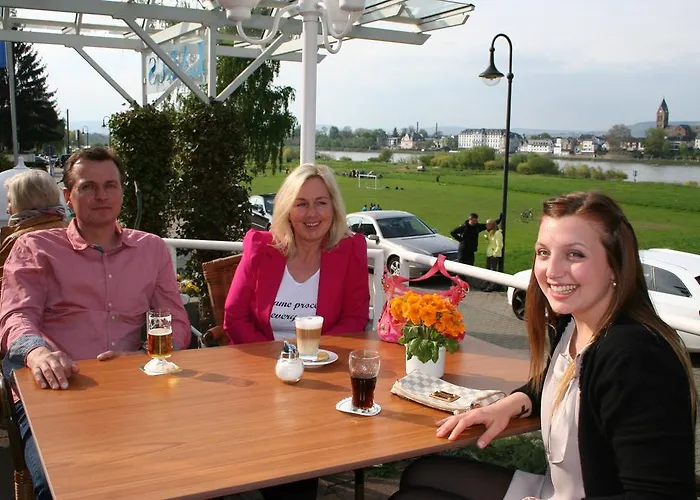 Rheinhotel Larus Hotel 4*