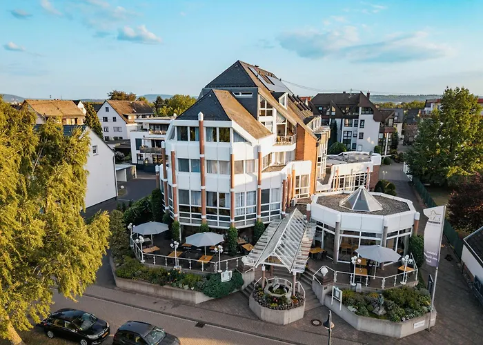 Hotel Rheinhotel Larus 4*