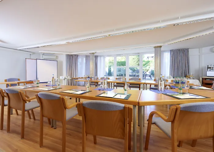 Hotel Rheinhotel Larus 4*