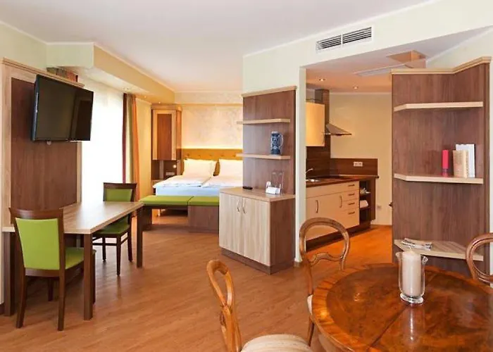 Rheinhotel Larus Hotel 4*